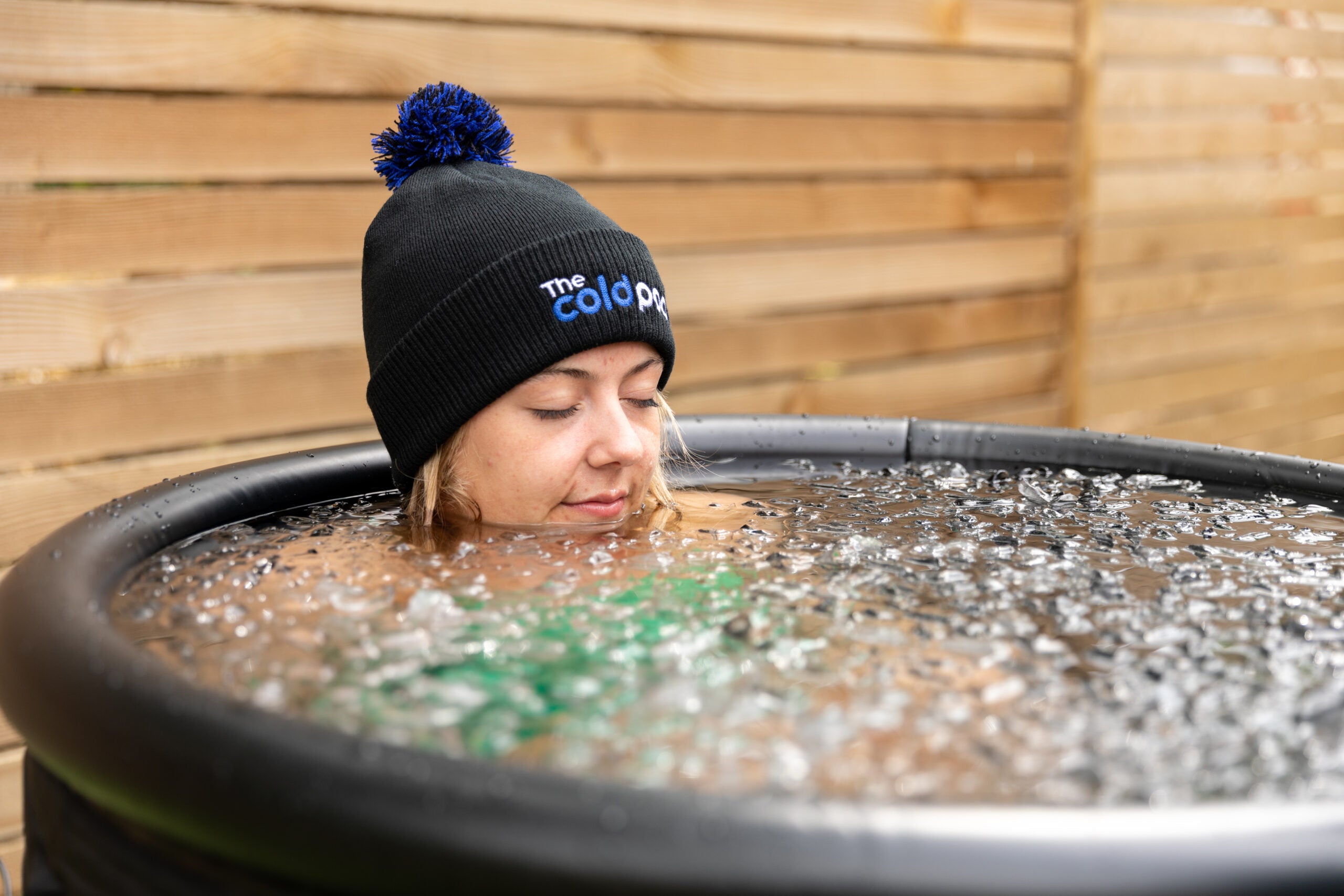 Why Ice Baths Are a Great Way to End Your Day! The Cold Pod